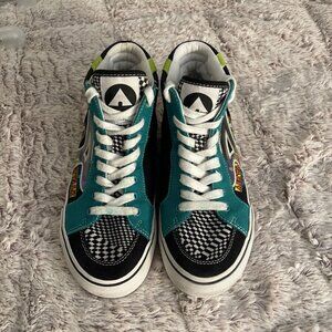 Airwalk‎ Women’s Aurora Sneakers Size 6.5M Graphic Designs Ankle Height Colorful